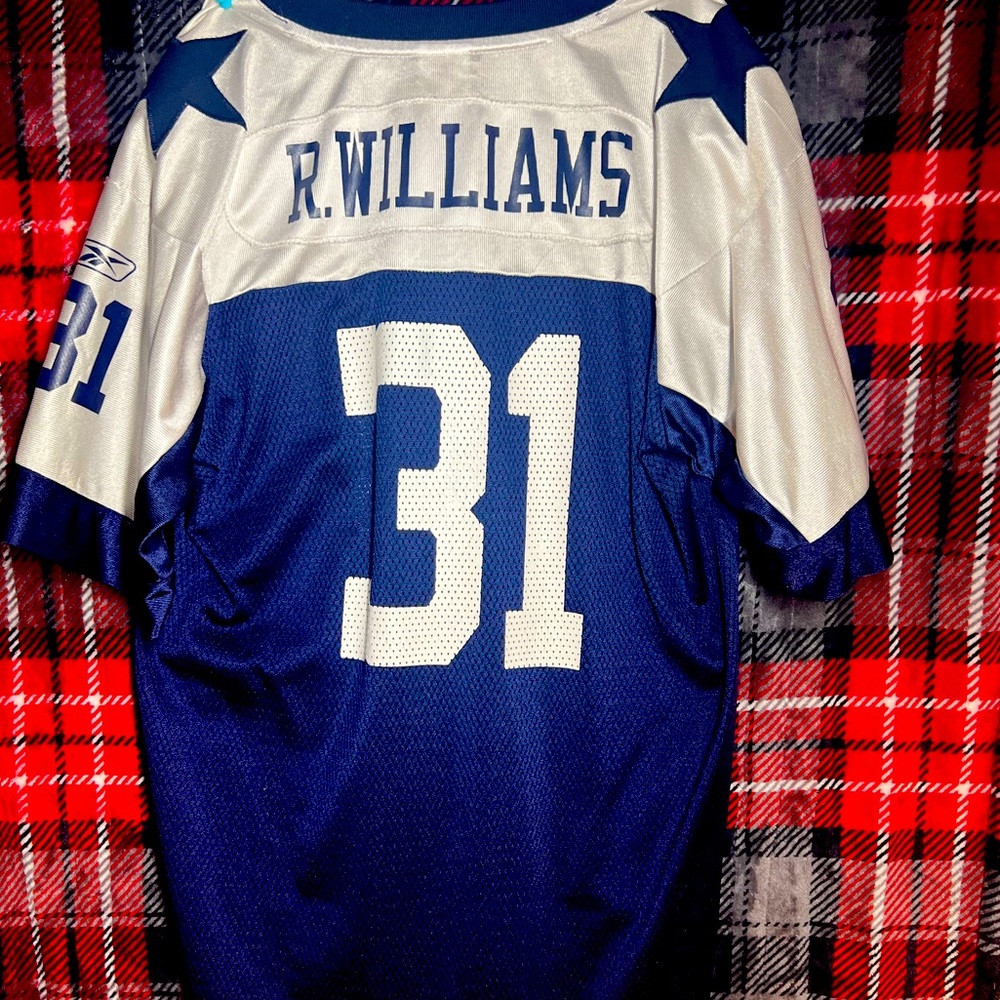 Youth size XL Roy Williams Cowboys Jersey